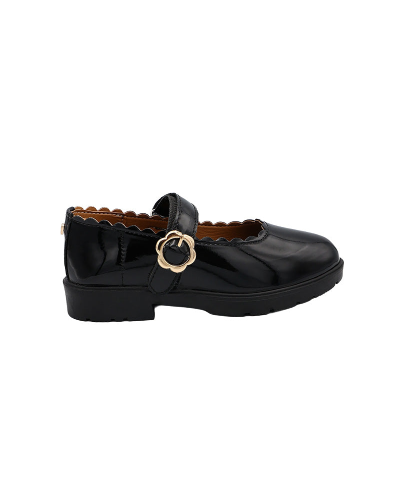 Girls Scallop Detail Boyfriend Shoe