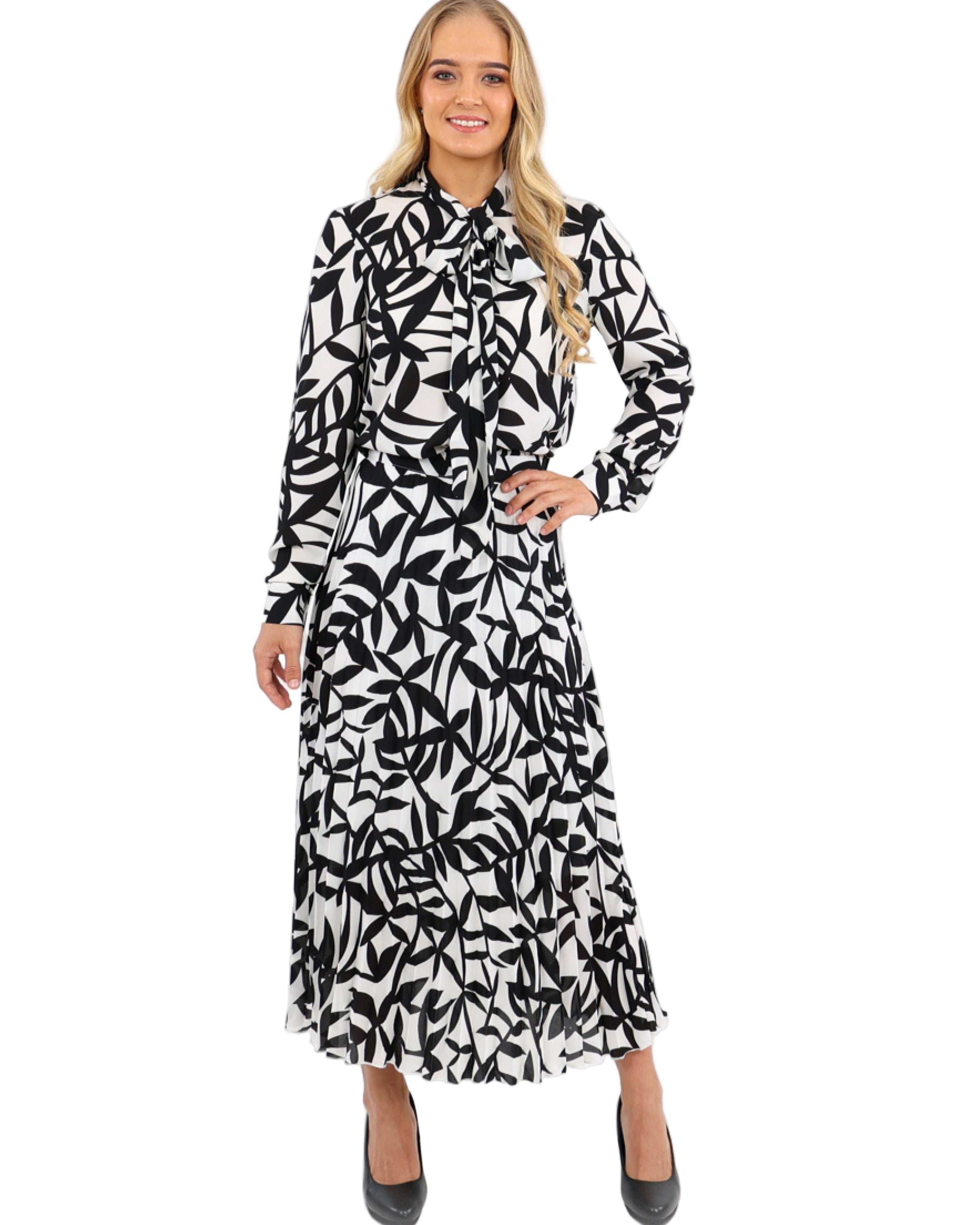 Geometric Print Pleated Maxi Skirt