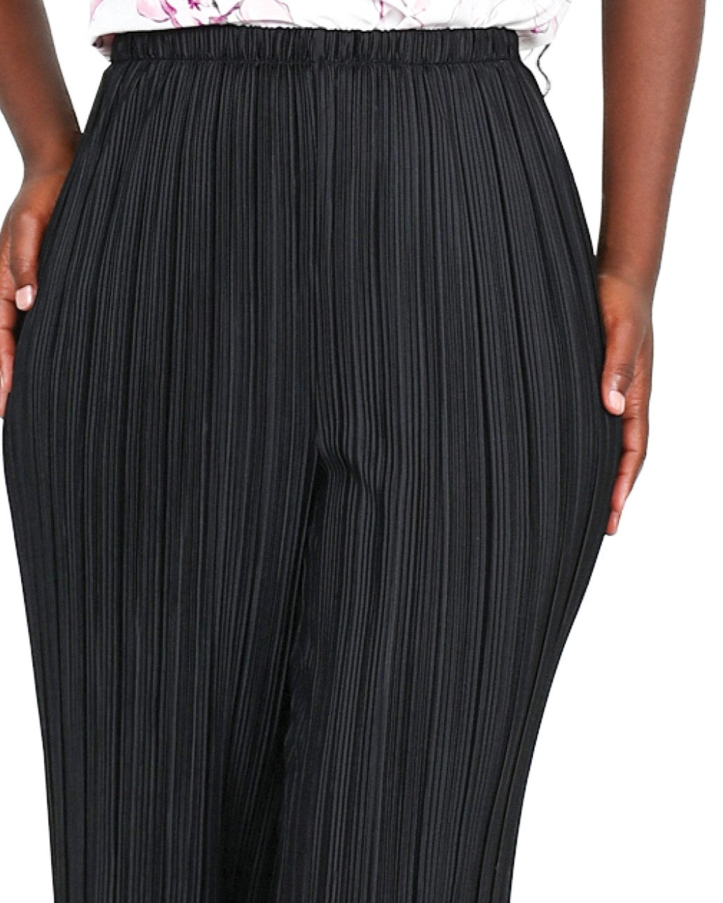 Black Flared Plissé Pants